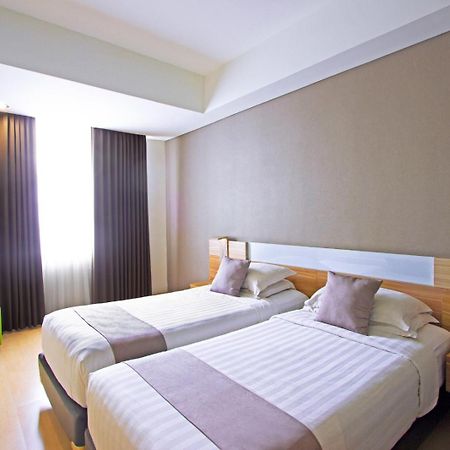 Hotel Fortunagrande Seturan Yogyakarta Maguwo Екстериор снимка
