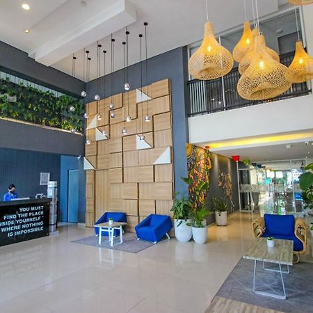 Hotel Fortunagrande Seturan Yogyakarta Maguwo Екстериор снимка