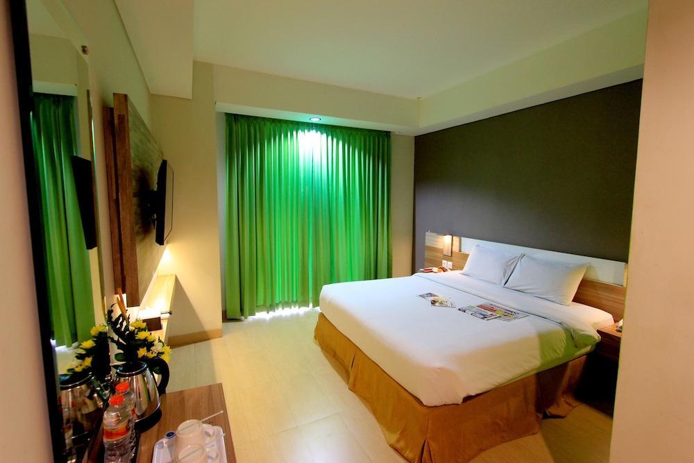 Hotel Fortunagrande Seturan Yogyakarta Maguwo Екстериор снимка
