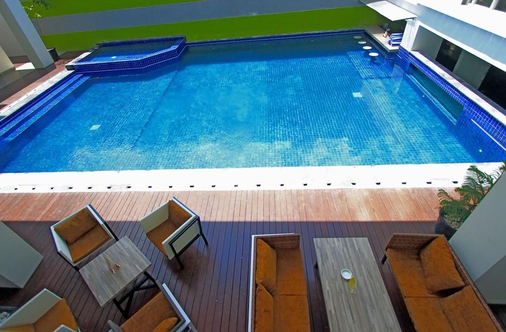 Hotel Fortunagrande Seturan Yogyakarta Maguwo Екстериор снимка