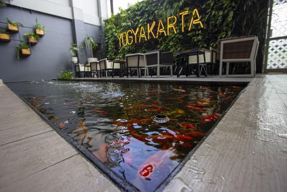 Hotel Fortunagrande Seturan Yogyakarta Maguwo Екстериор снимка