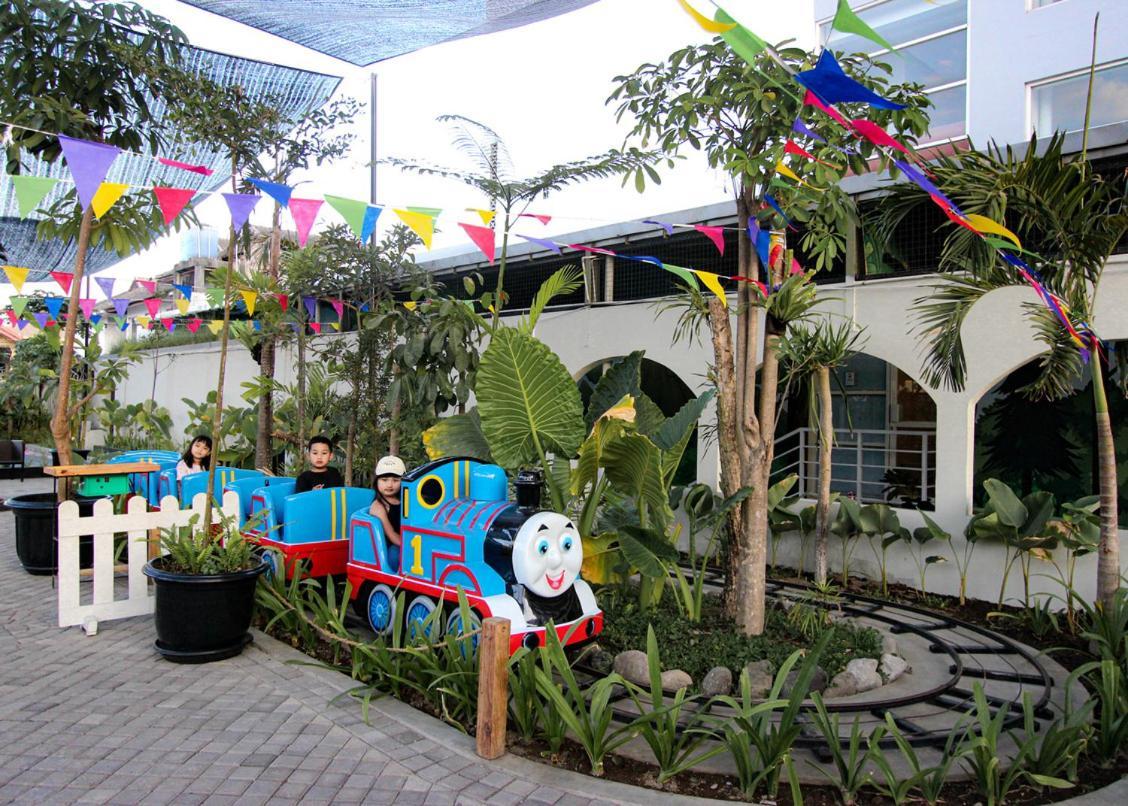 Hotel Fortunagrande Seturan Yogyakarta Maguwo Екстериор снимка