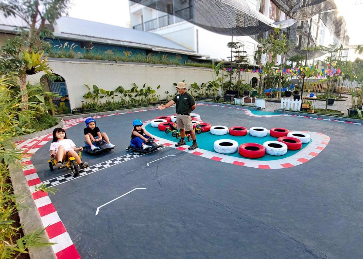 Hotel Fortunagrande Seturan Yogyakarta Maguwo Екстериор снимка