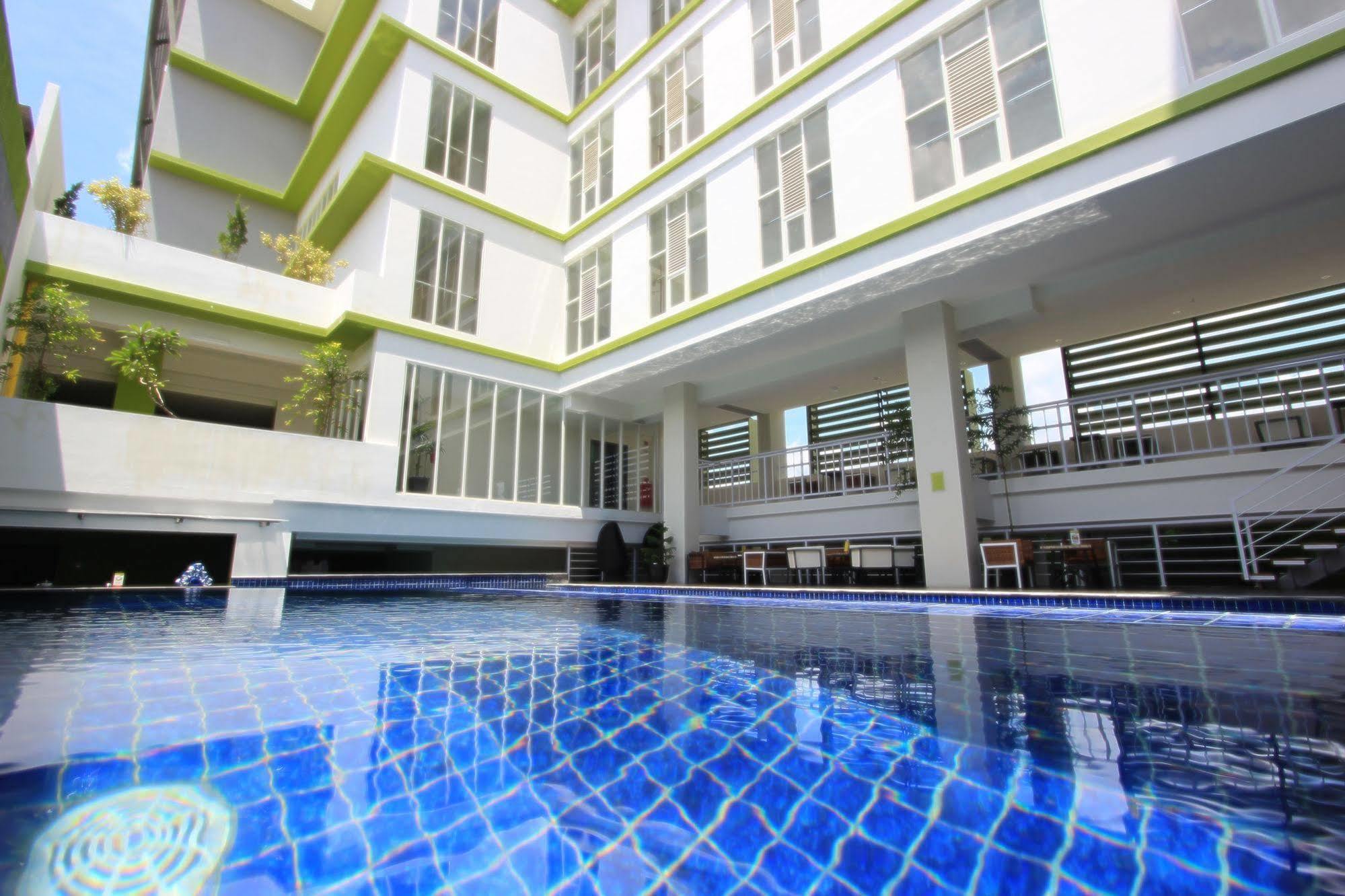 Hotel Fortunagrande Seturan Yogyakarta Maguwo Екстериор снимка